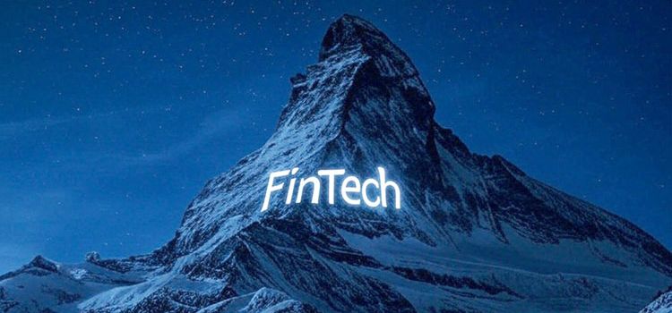 Matterhorn mit Leuchtschrift FinTech