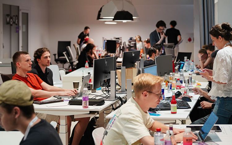 Teilnehmer beim Hackathon SwissHacks