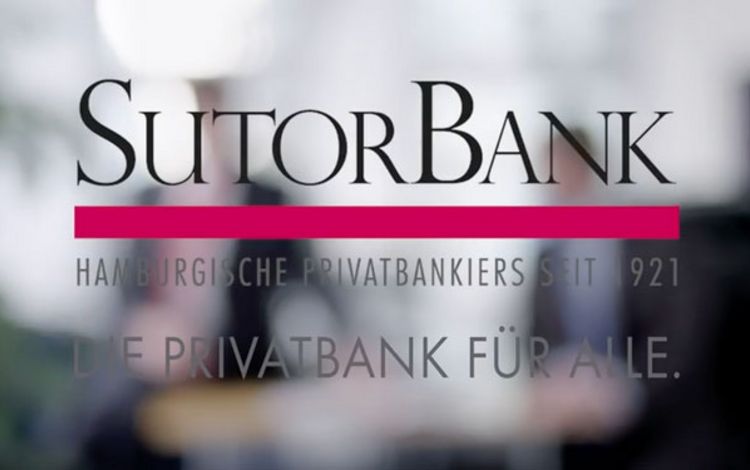 Firmenschild der Sutor Bank in Hamburg