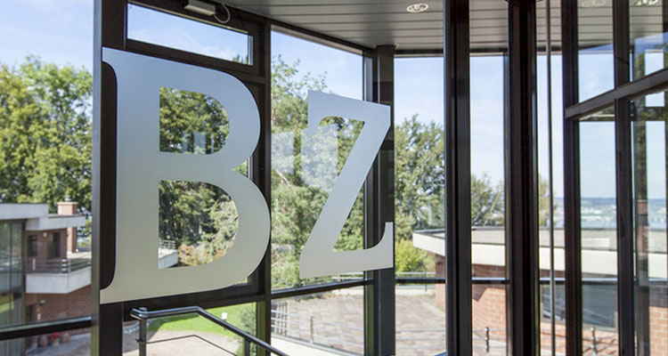 Die Aussenansicht des Gebäudes der BZ Bank