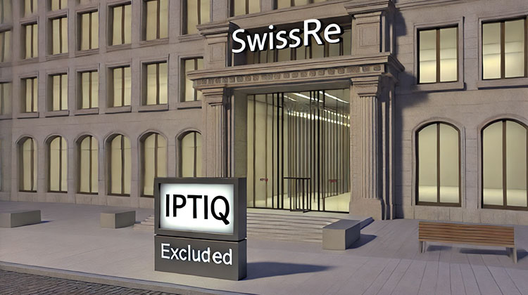 Gebäude der SwissRe mit einem Schild von IPTIQ davor, das InsurTech bleibt ausgeschlossen