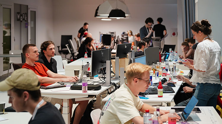 Teilnehmer beim Hackathon SwissHacks